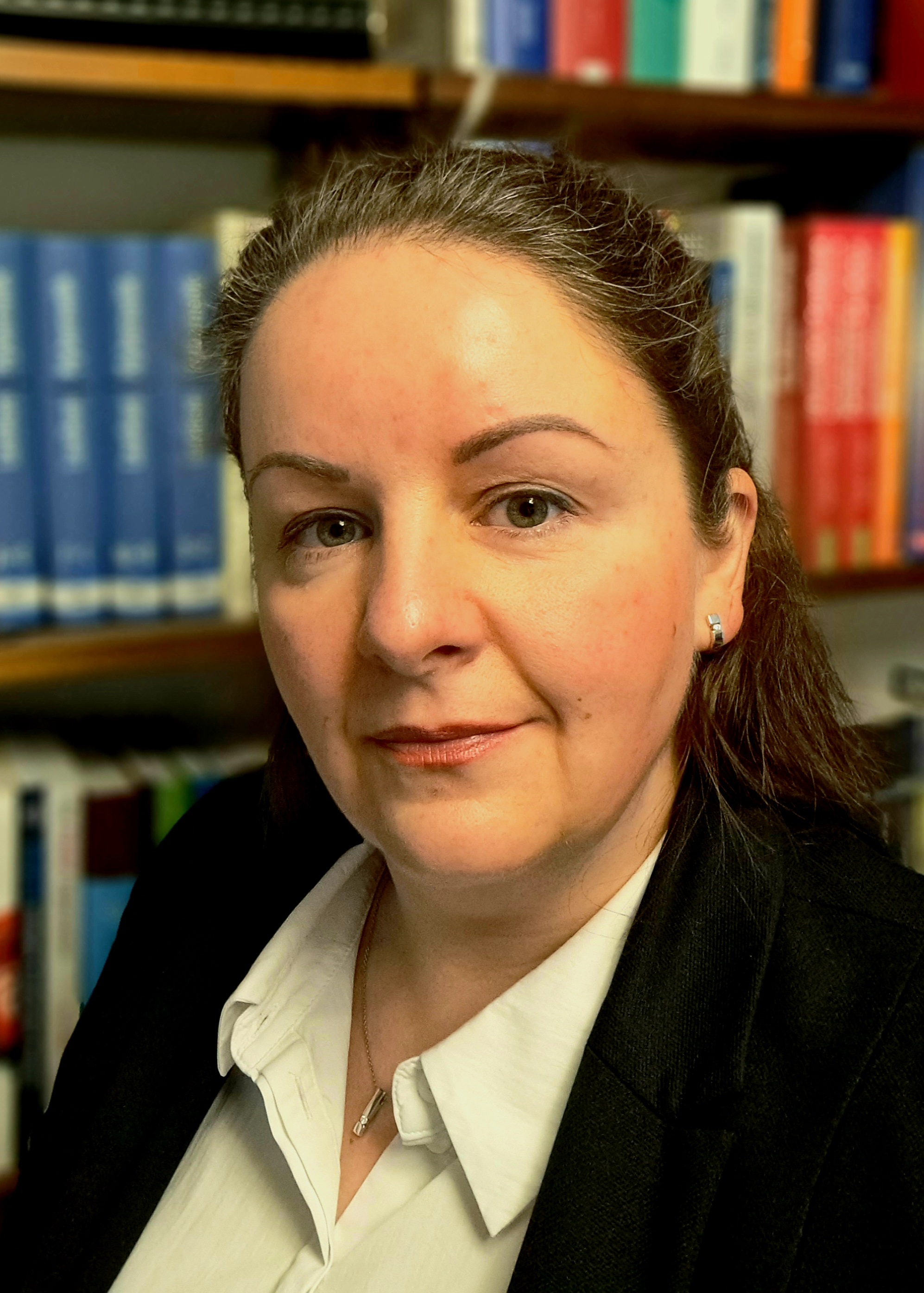 Dieses Bild zeigt Frau MBA Carola Ritzinger-Roll